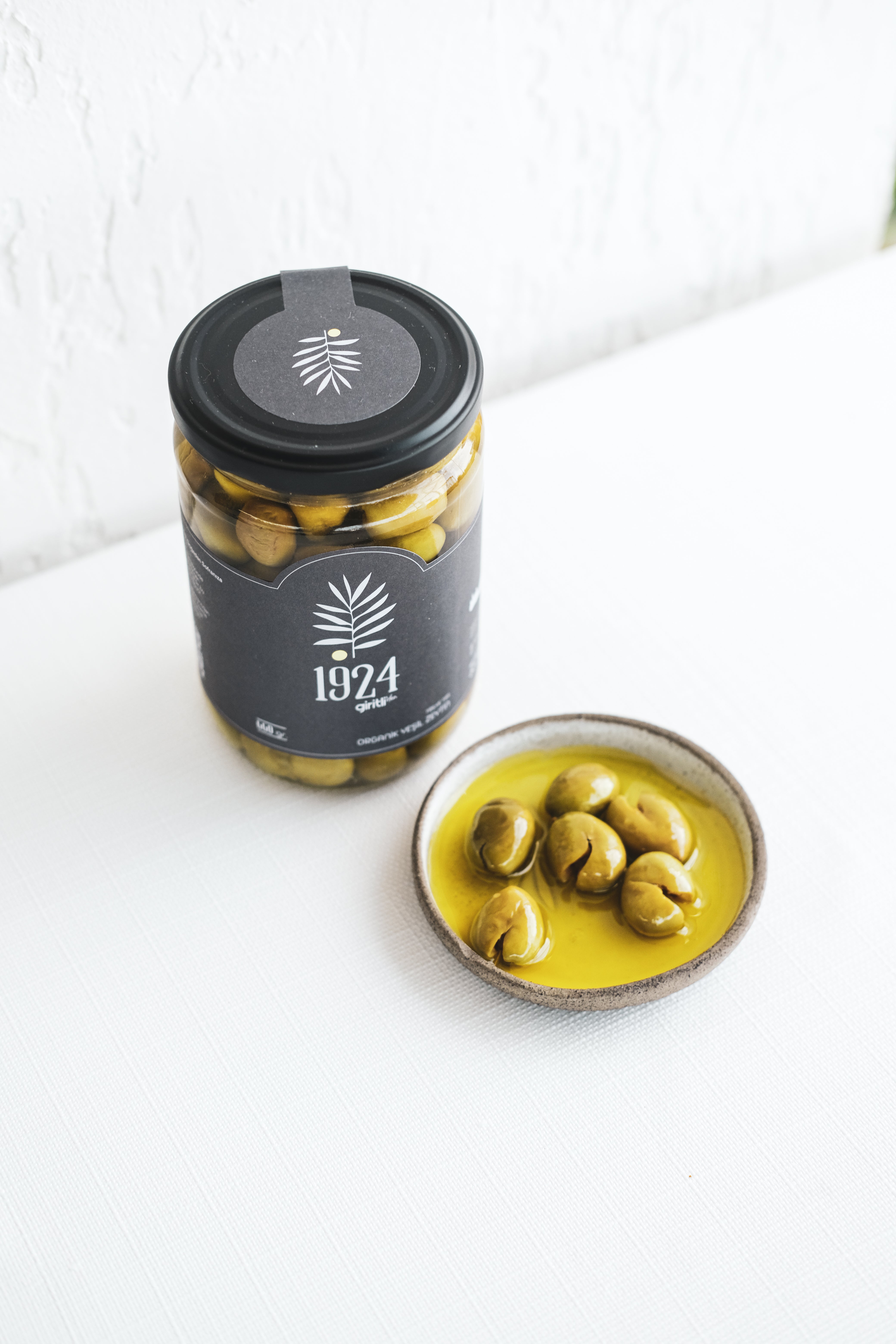 Early Harvest Premium Extra Virgin Olive Oil – 250 ml (Special Glass Bottle)