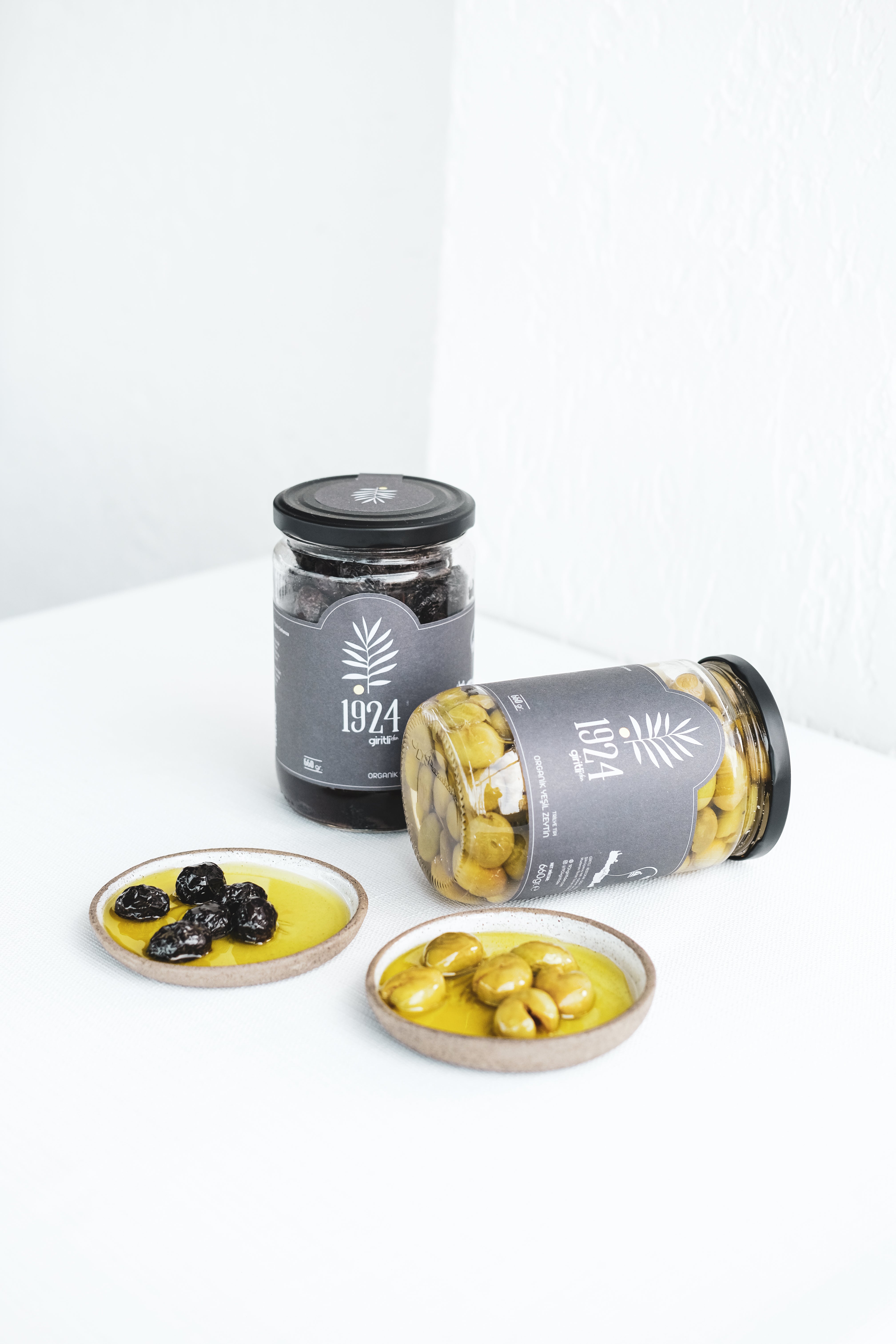 Early Harvest Premium Extra Virgin Olive Oil – 250 ml (Special Glass Bottle)