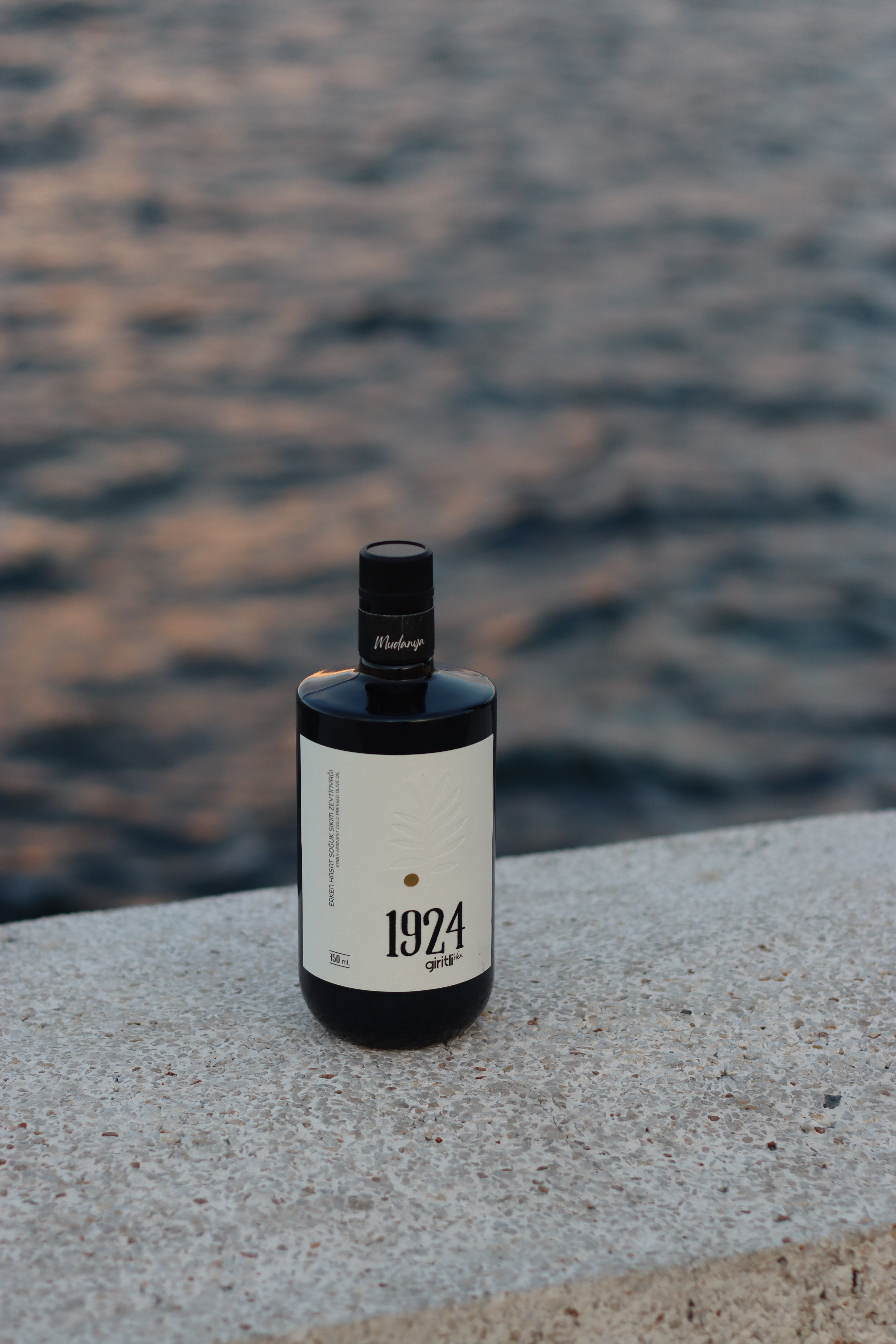 Erken Hasat Premium Natürel Sızma Zeytinyağı – 750 ml (Özel Cam Şişe)